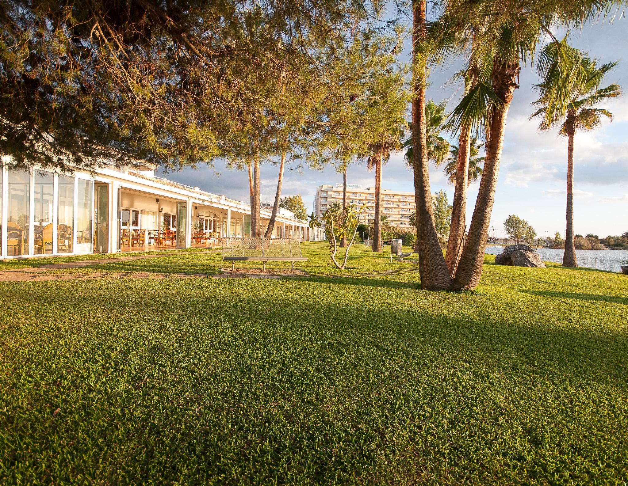 Universal Aparthotel Elisa Playa de Muro  Extérieur photo