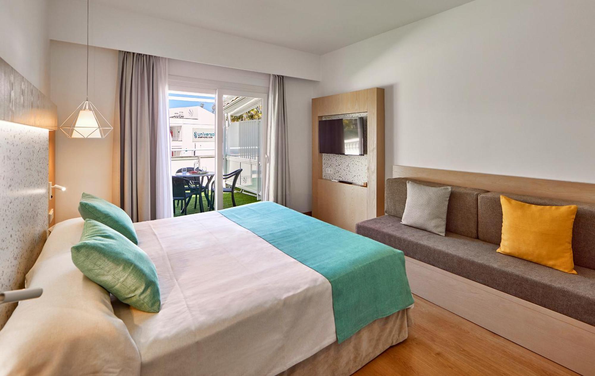 Universal Aparthotel Elisa Playa de Muro  Extérieur photo